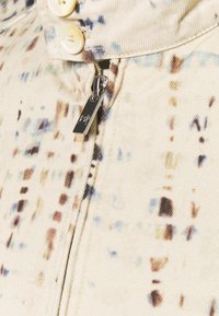 Scotch & Soda Lehká bunda - off-white
