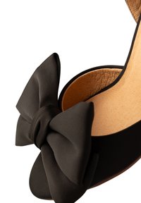 Shoe The Bear KEIL ASTA - Sandaalit nilkkaremmillä - black