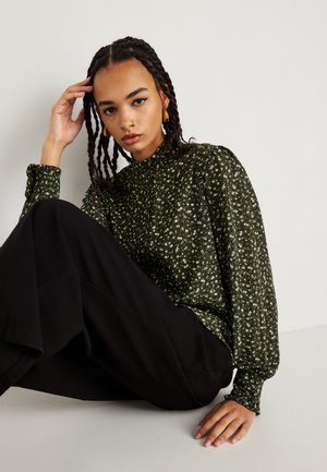 OCEANNA SHIRT  - Blúzka so zapínaním na gombíky - green