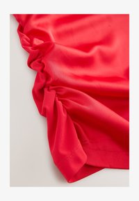 Non selezionato, red