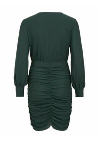 Σκούρο πράσινο φόρεμα με μακριά μανίκια, στρογγυλή λαιμόκοψη και ριγέ ρέλια στο πίσω μέρος και στις πλευρές, κατασκευασμένο από υφή ύφασμα.