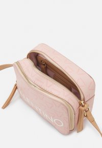 Valentino Bags LIUTO - Mala a tiracolo - cipria/multic