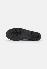 TOM TAILOR Stivali di gomma - black