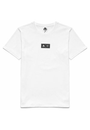 T-shirt bianca a manica corta Kappa con piccolo patch logo rettangolare nero al centro del petto.