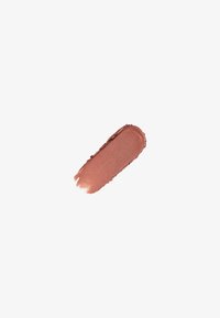 Campione di colore labbra opaco in una tonalità di rosa caldo e attenuato. Texture liscia con una finitura leggermente cremosa, applicata con un colpo di pennello.
