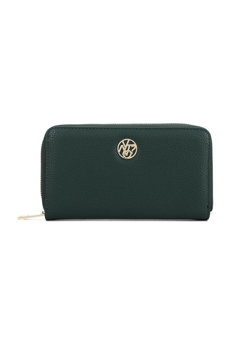 Portafoglio verde in pelle con finitura testurizzata, logo in oro sulla parte anteriore e chiusura con zip lungo la parte superiore.
