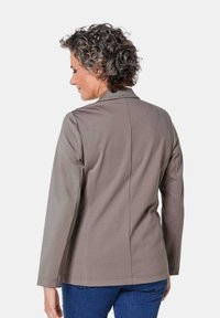GOLDNER LEICHTER MIT HÖCHSTER BEWEGUNGSFREIHEIT - Blazer - taupe