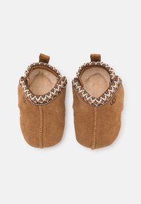 UGG BABY TASMAN AND BEANIE UNISEX - Esimesed jalatsid - chestnut
