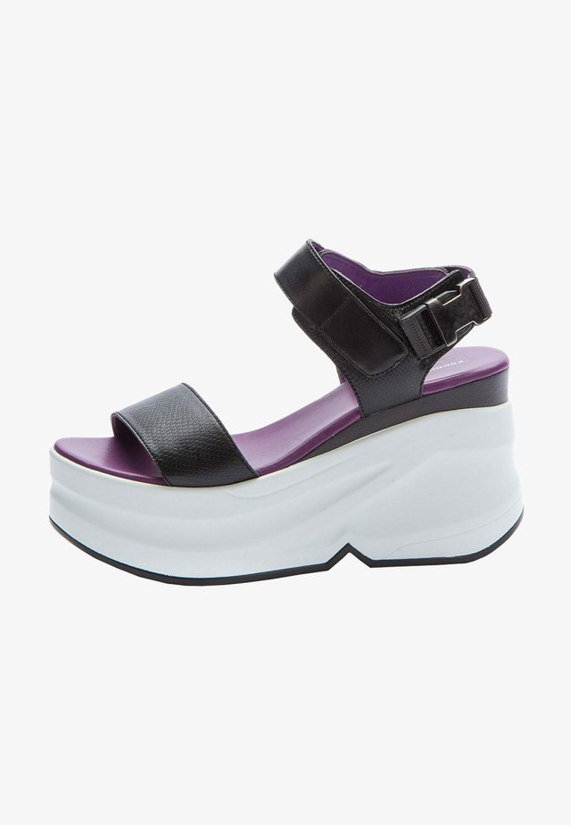 Sandaletter med kilklack - black