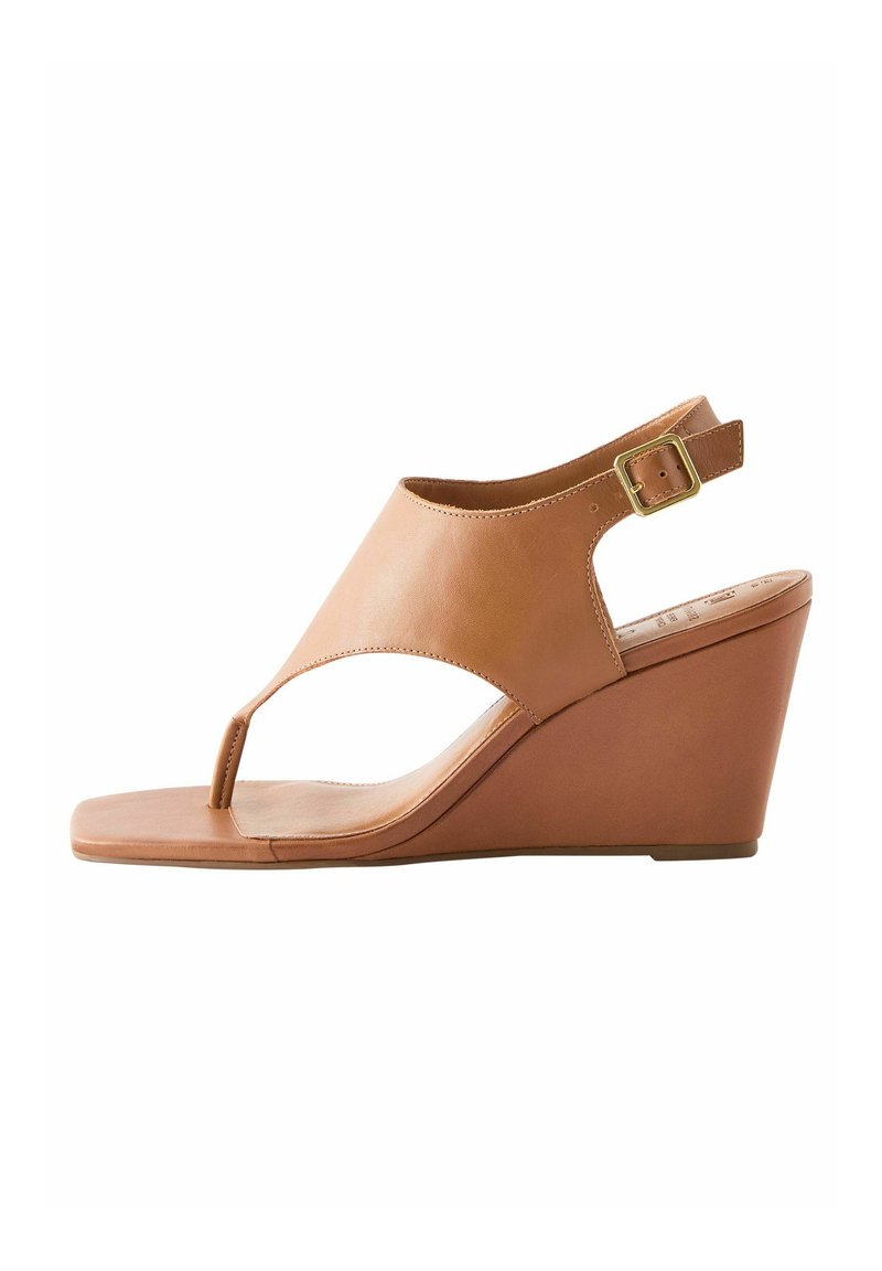 Next SIGNATURE TOE POST - REGULAR FIT - T-bar sandals - tan brown