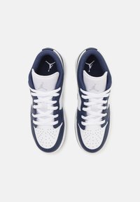 Jordan AIR JORDAN 1 UNISEX - Sneakers basse - white/wolf grey/midnight navy