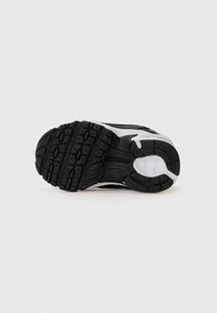 New Balance 530 UNISEX - Sneaker low - black
