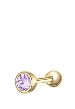 Orecchino in stile bilanciere in oro con una pietra preziosa rotonda di colore viola chiaro incastonata in una griglia su un'estremità e una sfera in oro massiccio sull'altra.