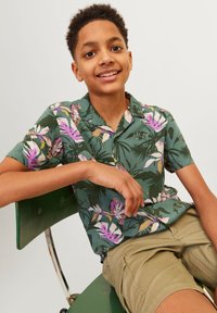 Jack & Jones Junior JCOSTAGGER SEERSUCKER RESORT  - Camicia - laurel wreath