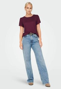 ONLY DETAILREICHES - T-shirt print - winetasting