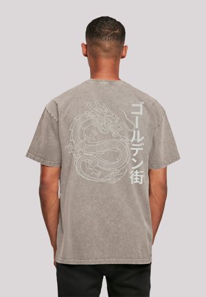 Gray cotton t-shirt featuring a white dragon graphic and Japanese text on the back. Short sleeves and a relaxed fit design.