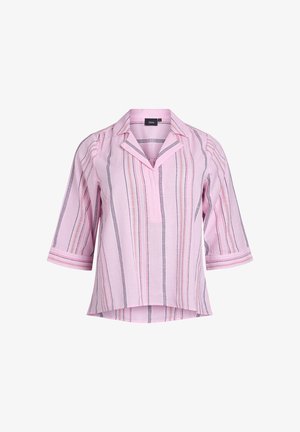 Blouse rose à col avec des manches courtes, ornée de rayures verticales bleues et rouges. Conçue en tissu léger avec une coupe décontractée.