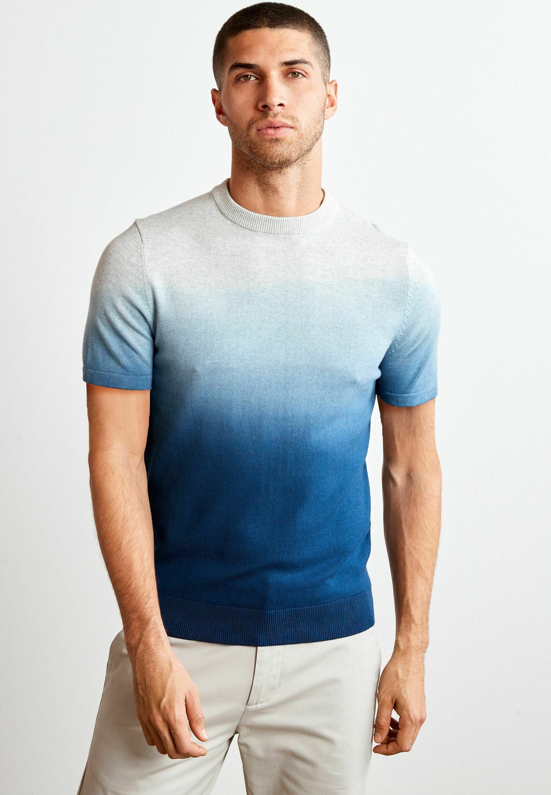 Knitted crew neck t shirt Clearance