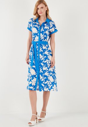 REGULAR FIT - Blusenkleid - ecru blue