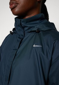 Nike Performance FAST REPEL - Giacca da running - armory navy/black/reflective silver