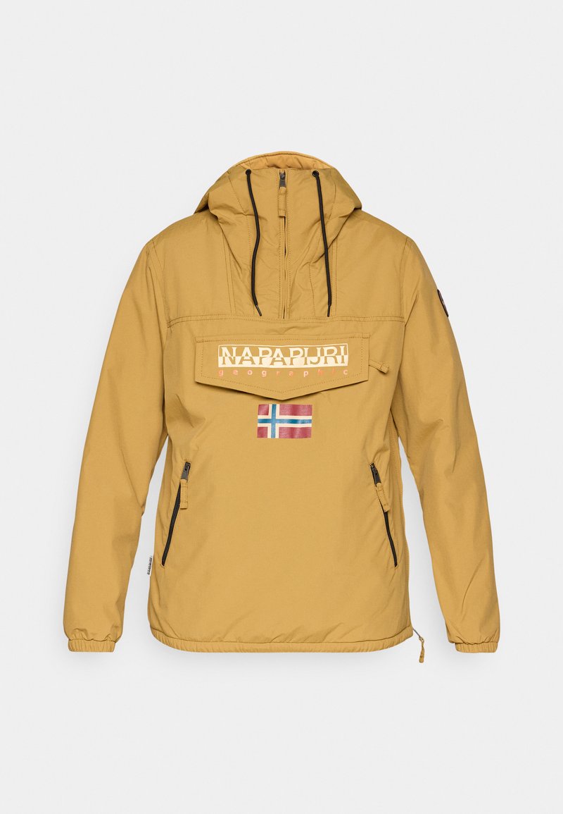Gelbe Kapuzenjacke mit Seitentasche, Logo-Text und Design der norwegischen Flagge. Mit schwarzen Kordeln und Reißverschlüssen. Glatte Textur.