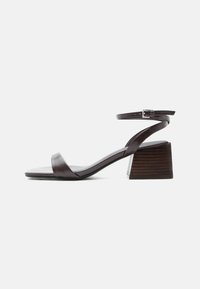 Δεν επιλέχθηκε, dark brown
