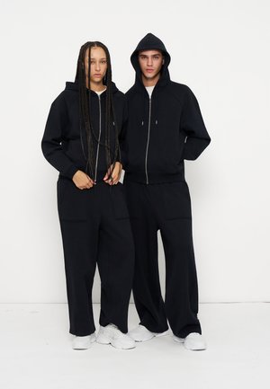 YOURTURN by Zalando, UNISEX SET - Анцуг - black