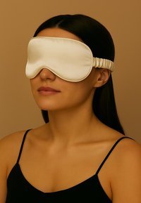 CRYSTALLOVE OPASKA NA OCZY Z JEDWABIU  -  YELLOW BEIGE be�żowy