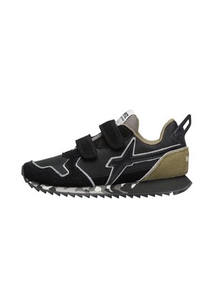 SNEAKERS - Skate shoes - schwarz-