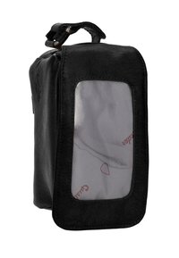 Černá kožená toaletní taška s průhledným plastovým okénkem na přední straně a malou rukojetí nahoře.