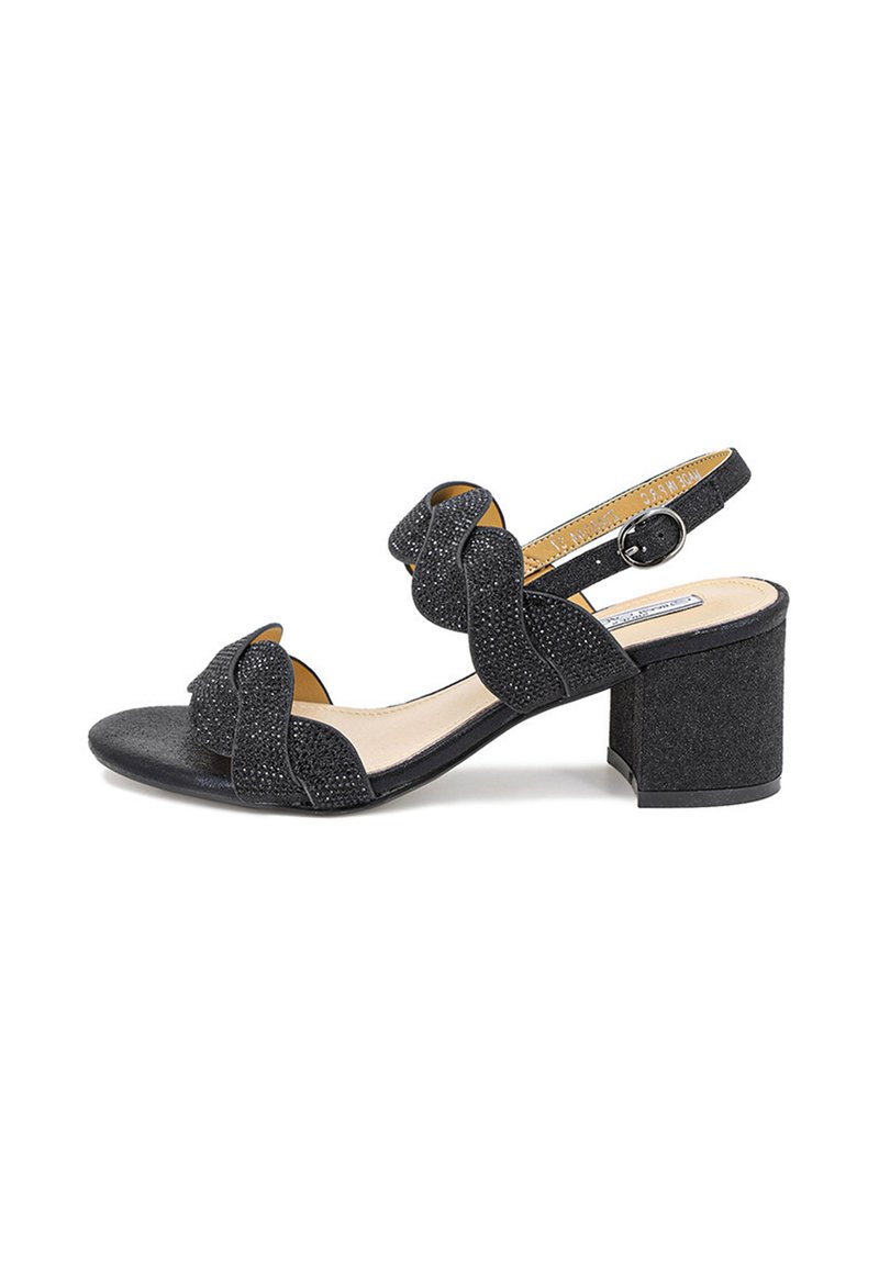 Sandali neri con tacco caratterizzati da una finitura glitterata, cinturini curvi, una fibbia alla caviglia e un tacco a blocco per maggiore stabilità. Fodera interna morbida.