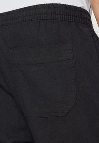 GAP STRAIGHT EASY PANTS - Bukse - black
