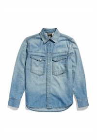 Lichtblauwe denimshirt met een knoopsluiting aan de voorkant, klassieke kraag, twee borstzakken met kleppen en lange mouwen met knoopmanchetten.