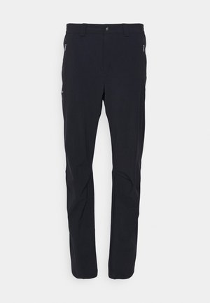 Zwarte rechte pantalons van synthetische stof. Kenmerken zijn onder andere ritszakken aan de zijkant en een gladde, matte textuur.