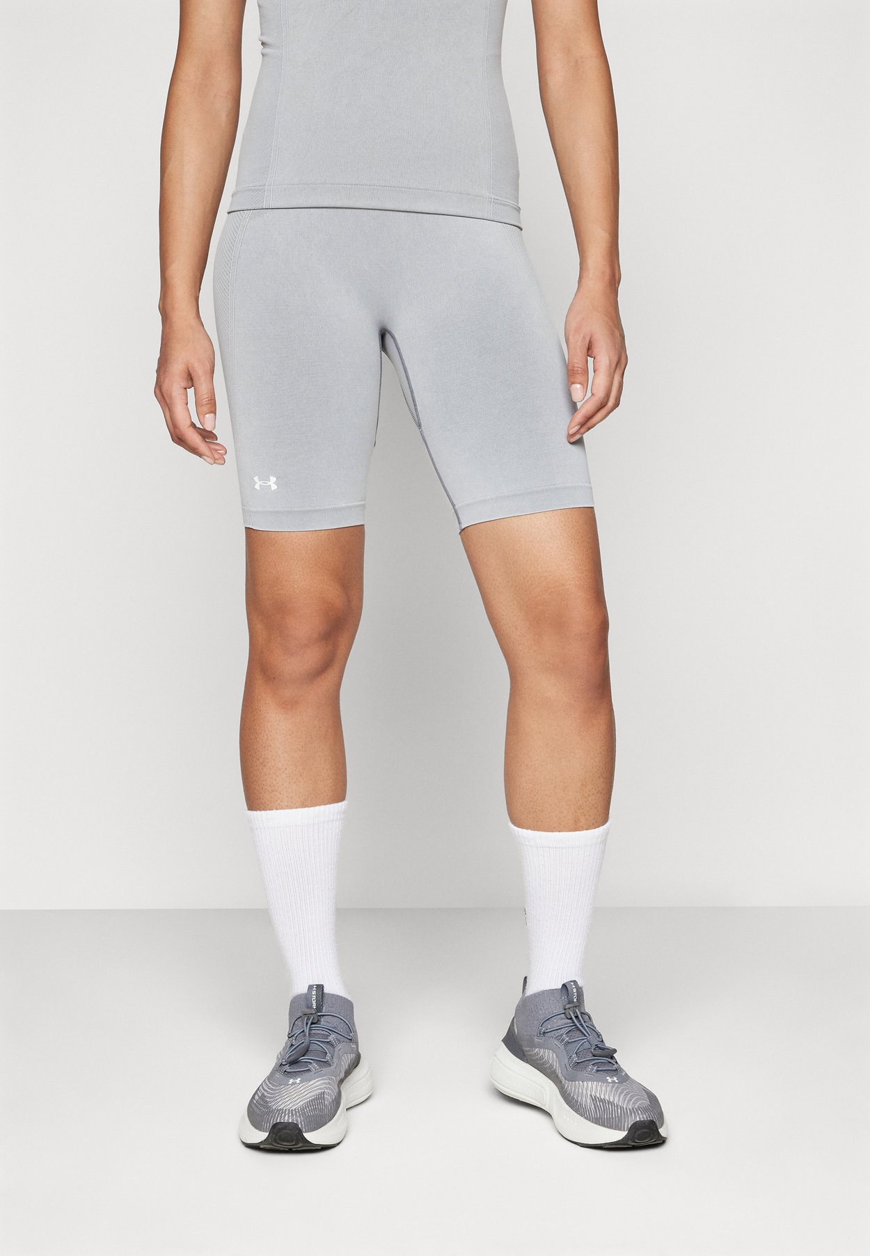 VANISH SEAMLESS WASHED SHORT