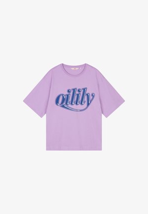 Lavendelkleurig katoenen T-shirt met korte mouwen, met een grote blauwe "oilily" tekstlogo op de voorkant, gladde textuur, ontspannen pasvorm.