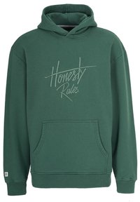 Grön huvtröja i bomull, med en framficka och skärmtryckt text "Ärlighet gäller" i en kontrasterande färg.
