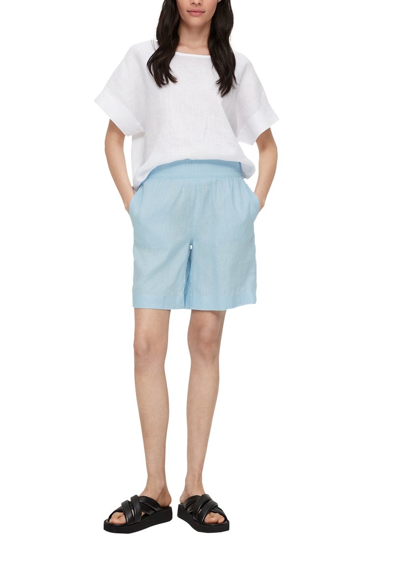 s.Oliver Shorts - blau