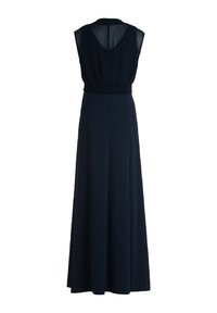 Robe maxi bleu marine avec un design sans manches, une taille froncée et un dos en V. Fabriquée en tissu doux avec une silhouette fluide.