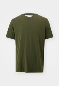 Olive green, short-sleeved t-shirt made of cotton. Crew neck design with a smooth texture and minimal stitching details.