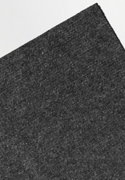 NN.07 Halsduk - black multi