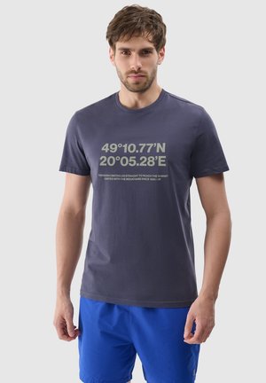 4F - T-shirt z nadrukiem