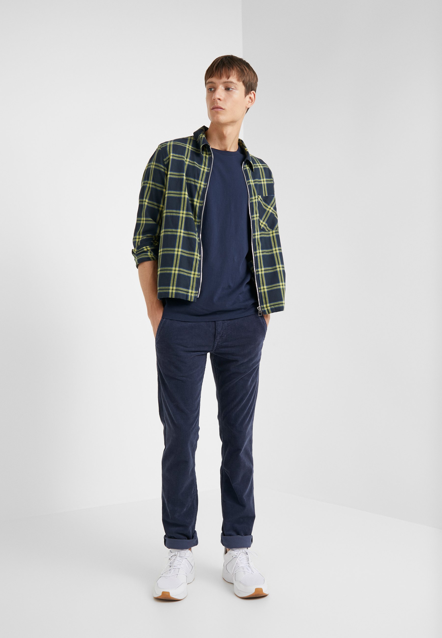 J.CREW BROKEN IN CREW T shirts navy Zalando.no J.CREW BROKEN IN CREW - T-shirts - navy