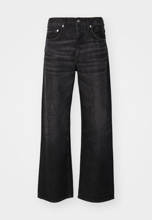 Wijde zwarte denim jeans met een gladde textuur, klassiek vijf zakken ontwerp en zilveren details. Heeft subtiele vervagingen langs de stof.