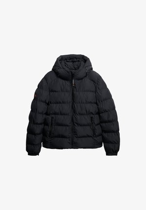 Chaqueta de plumas negra con capucha, con paneles acolchados horizontales, dos bolsillos frontales con cremallera y dobladillos y puños elásticos.