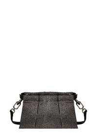 Schwarze Handtasche aus strukturiertem Leder mit klarer Form, ausgestattet mit einem plissierten Design und goldfarbenen Beschlägen. Abnehmbarer Riemen inklusive.