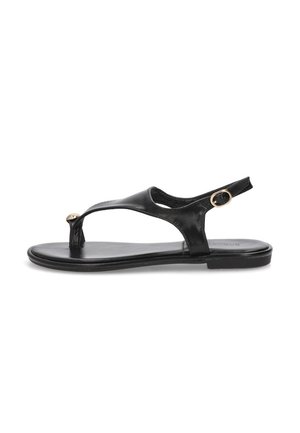 Sandalia de cuero negro con diseño de tira en T, herrajes en acento dorado, suela plana, tacón abierto y textura suave.