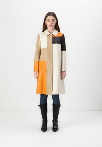 Marc Cain Chaqueta de cuero - multi coloured