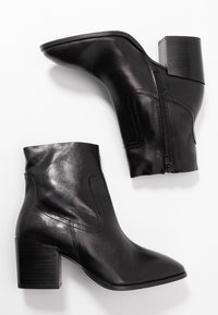 River Island Wide Fit Kotníkové boty - black
