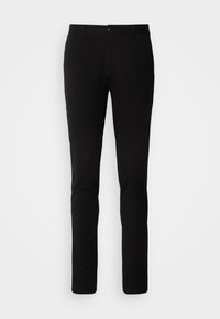 Czarne spodnie wykonane z gładkiej tkaniny, o klasycznym kroju z prostą nogawką, zapięciem na guzik i szlufkami na pasek. Prosty, minimalistyczny styl.